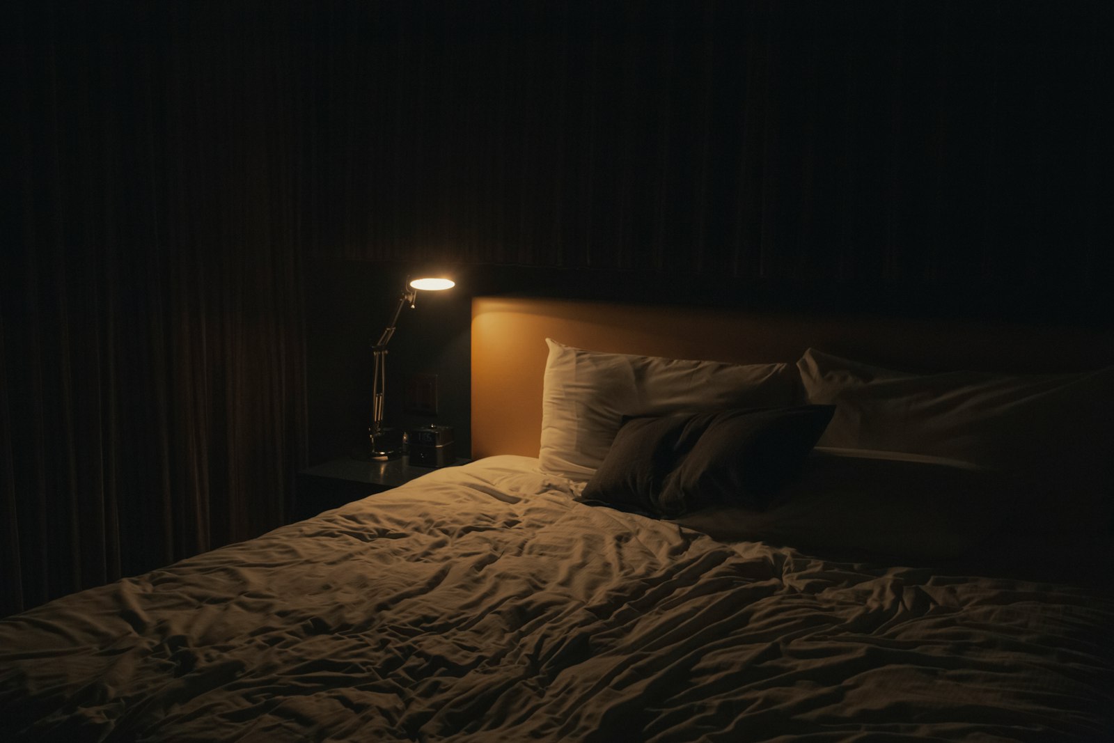 Bedtime Routine for Adults: A 90-Minute Wind-Down to Fall Asleep Faster ...